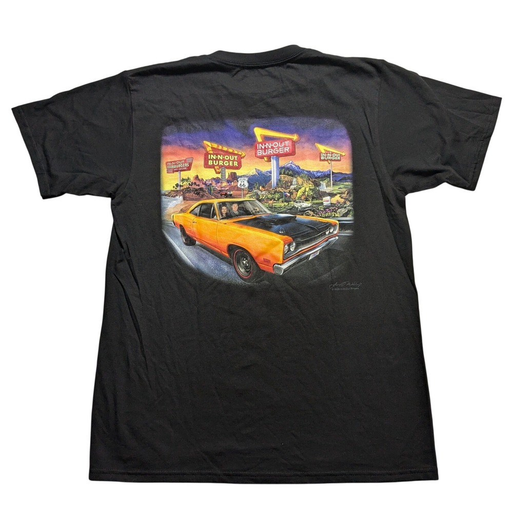 In-N-Out Burger California Ten States Route 66 T-Shirt Dodge Super Bee Medium